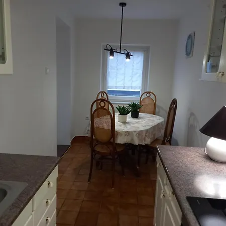 Apartment Alfa *